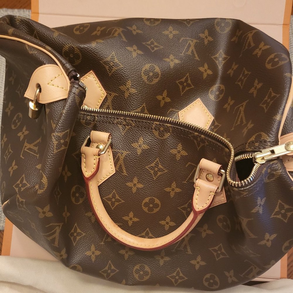 Hand bag